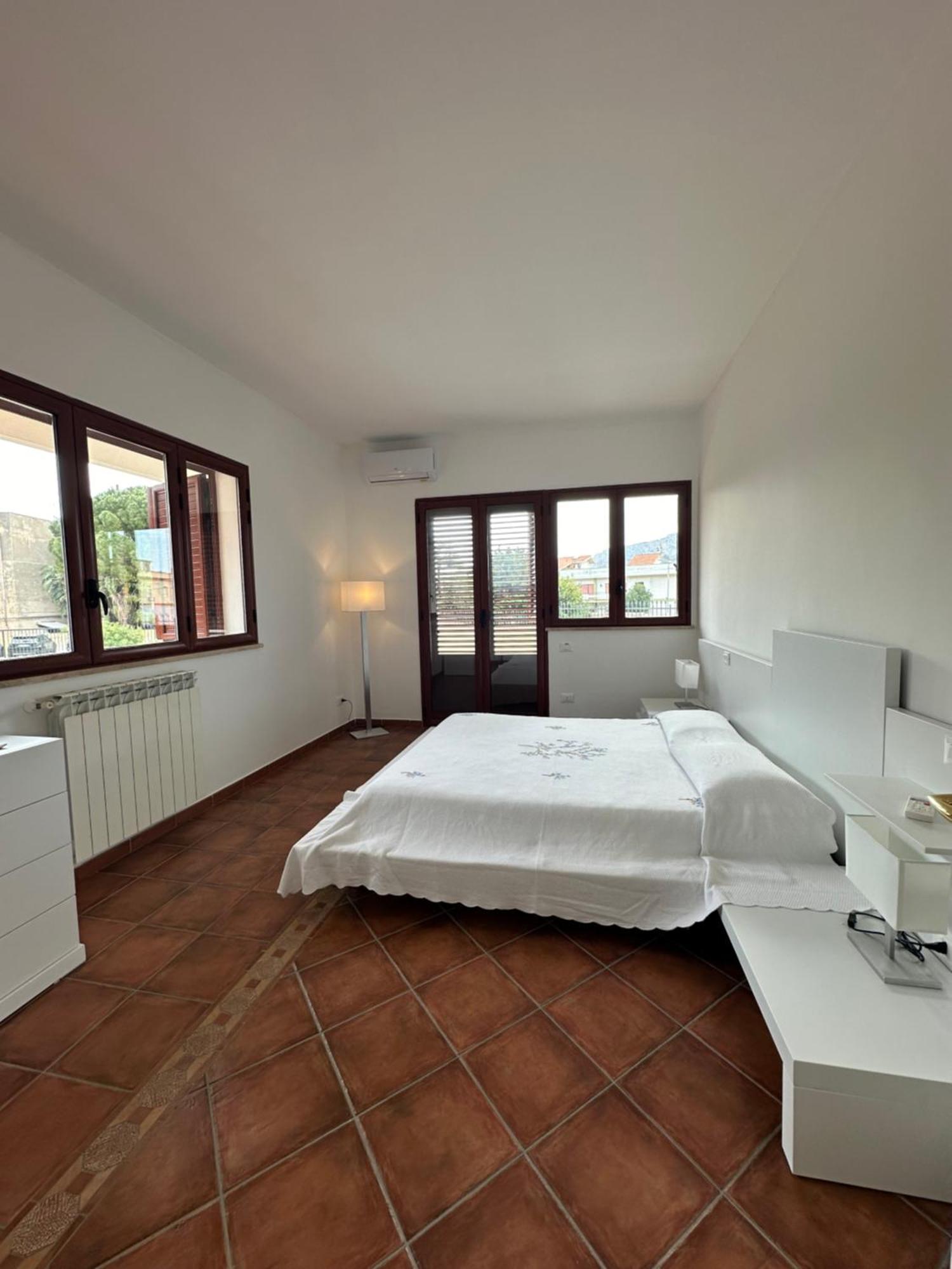 Apartamento Sara Mondello Garden Level